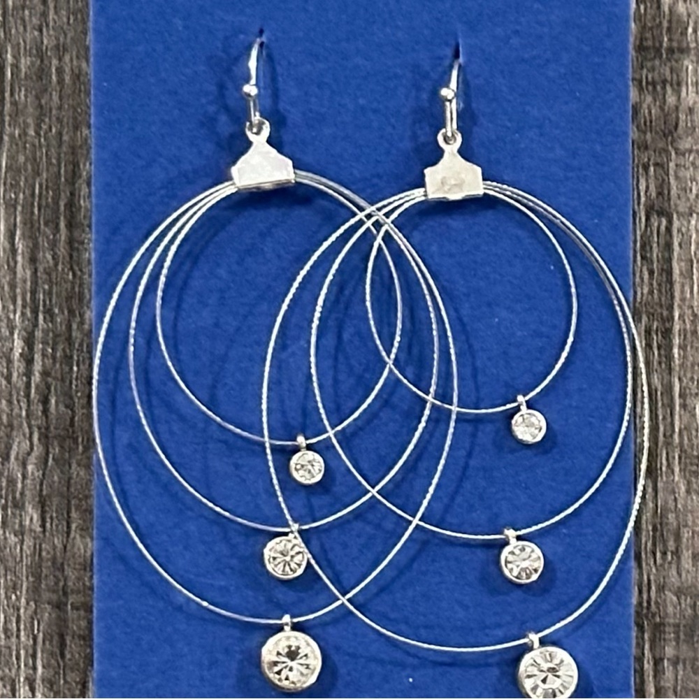 💞 New Avon Triple Wire Hoop Earrings with Rhinestone Accents